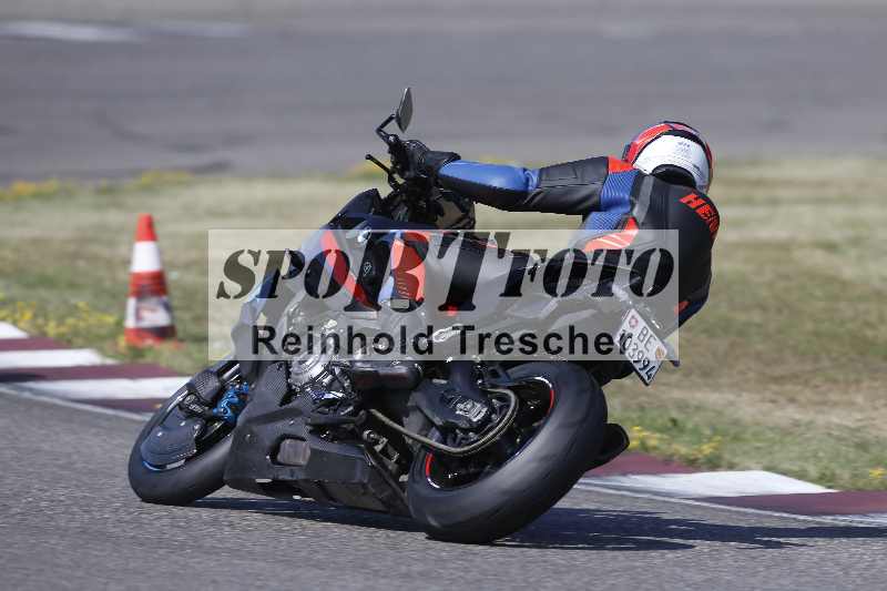 /21 17.06.2026  Ducati Schweiz Track Warmup ADR/Gruppe blau/1